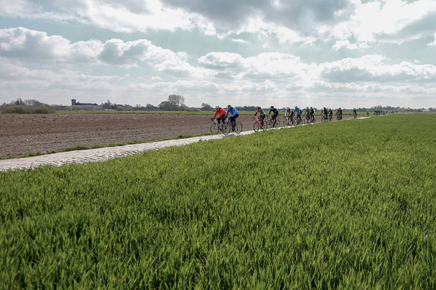 €25 discount on Paris – Roubaix Challenge trip